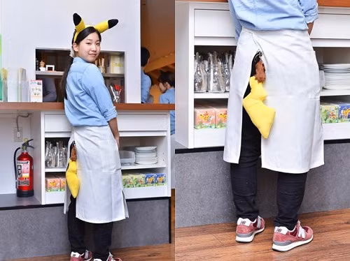 Nhân viên phục vụ cũng Pikachu.