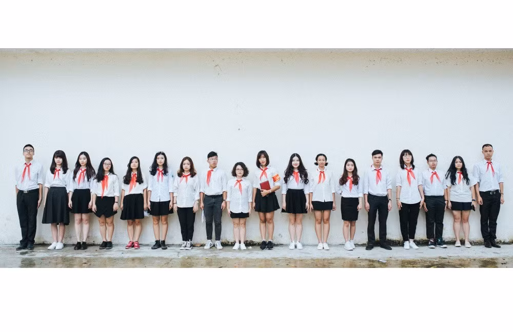 Nickname Hoang An Nhien chia sẻ: "Lớp người ta vui thật, chẳng bù cho lớp mình, lúc lên ý tưởng ai cũng hào hứng lắm. Nào là thuê quần áo ở đâu, con trai mặc gì, con gái áo dài gì? Nhưng đến khi chốt thì chẳng mấy "mạng" tham gia. Buồn!".