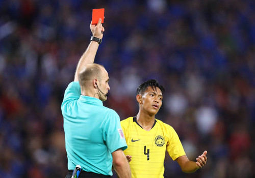 Vao chung ket, doi tuyen Viet Nam co vo van loi the truoc Malaysia