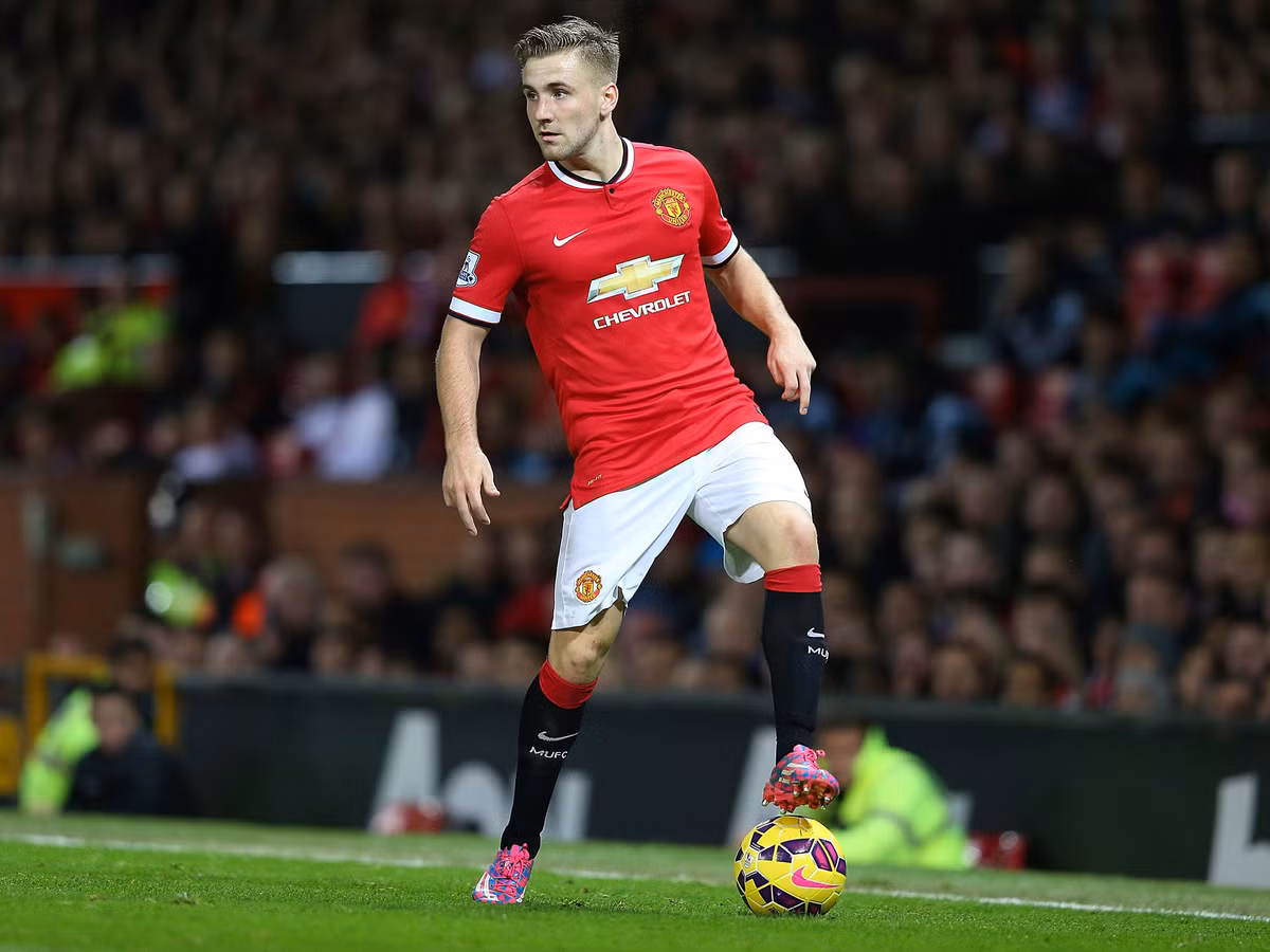 Hậu vệ Luke Shaw cũng là cái tên được fan hâm mộ Man United rất yêu quý trong thời gian vừa qua. Anh không chỉ được yêu quý bởi vẻ đẹp trai mà còn bằng tinh thần thi đấu lăn xả.