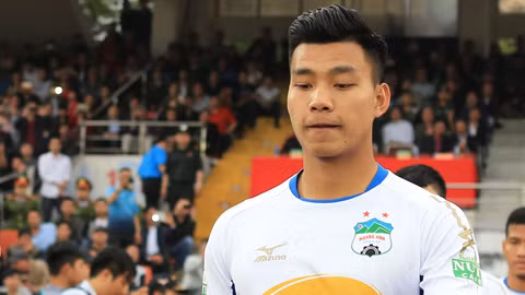 VFF cho biết, trong sổ sách của HLV Park Hang Seo đã có khoảng 40 cầu thủ được điền tên, sau khi V-League 2018 chính thức khép lại, nhà cầm quân người Hàn Quốc rút ngọn danh sách xuống còn 29 tuyển thủ hội quân chuẩn bị cho AFF Cup 2018.