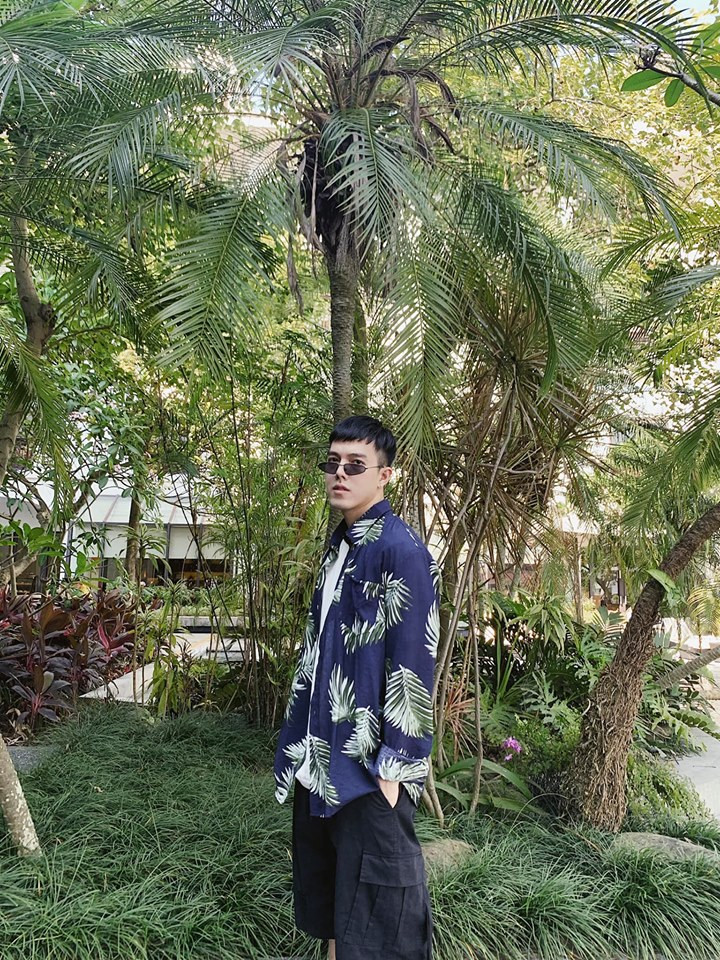 Hot boy Minh Châu thả thính: "Ngày nắng có làm em lo lắng? Ngày mưa em đã có người yêu chưa?".