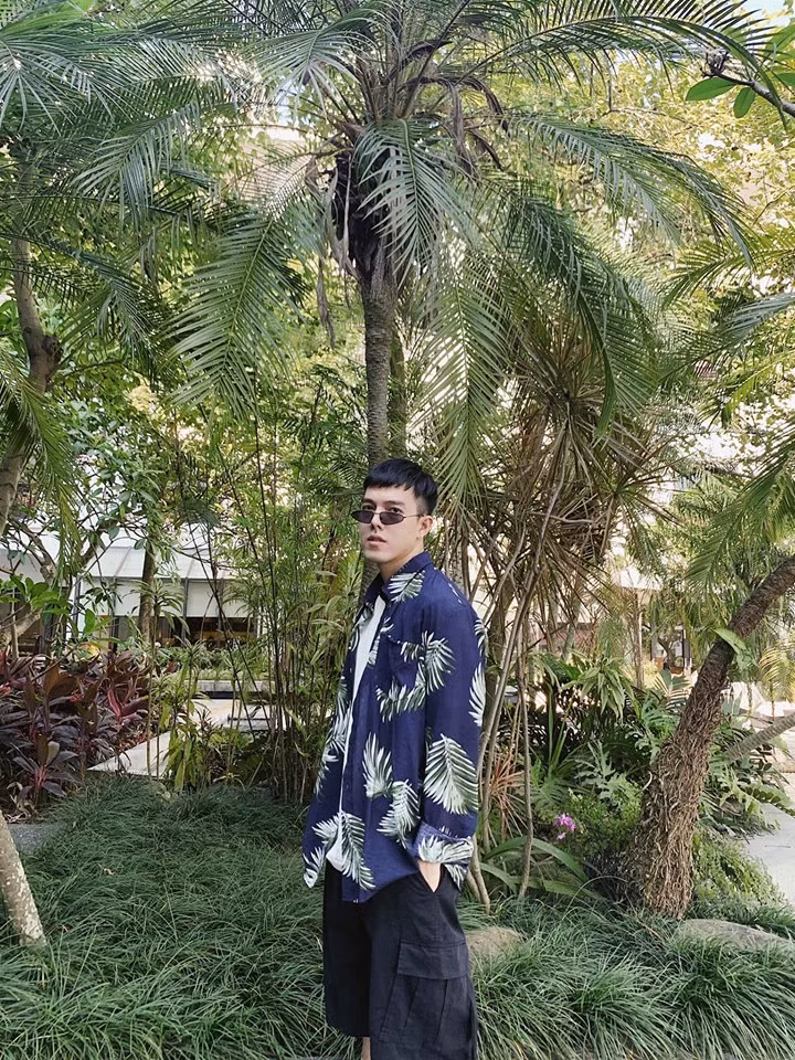 Hot boy Minh Châu thả thính: "Ngày nắng có làm em lo lắng? Ngày mưa em đã có người yêu chưa?".