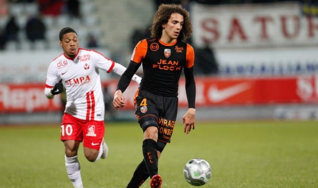 Chỉ vài tháng ở phía bắc London, Matteo Guendouzi đã thấy mình được liên hệ với một bước tiến mới trong sự nghiệp - Chuyển đến PSG từ Arsenal.