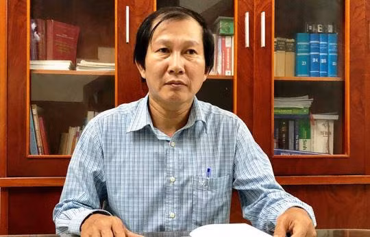 Chuyen cong tac pho bi thu huyen bi nhan tin 'khung bo'