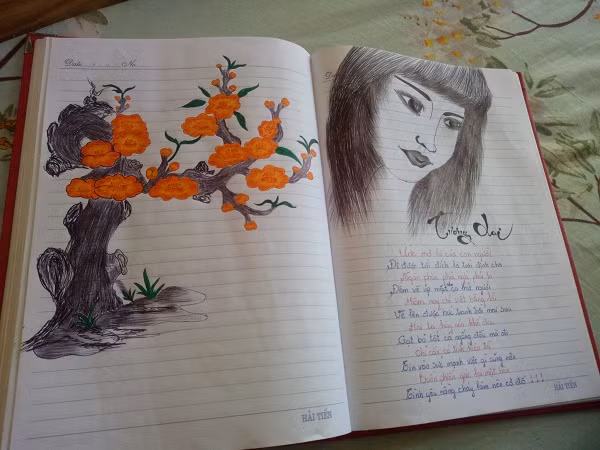 Tưởng chừng viết nhật ký chỉ dành cho lứa tuổi học trò, còn người lớn với vòng xoáy của cuộc sống, công việc, họ sẽ không còn viết những dòng nhật ký nữa. Tuy nhiên, chàng tài xế có tên facebook là Shing Tc mới đây khiến nhiều người lại bồi hồi khi tâm sự về sở thích viết nhật kí dù đã gần 30 tuổi.