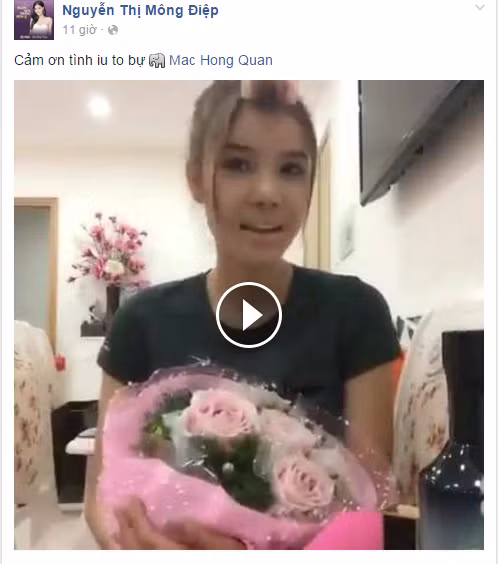 Sau ngày 8/3, dạo qua trang cá nhân của các người đẹp, hot girl Việt, cư dân mạng sẽ thấy rất nhiều những dòng chia sẻ về những món quà mà họ được nhận.