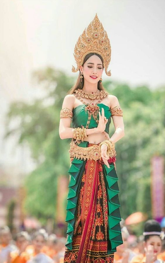 Ngam loat anh my nhan Thai trong trang phuc truyen thong-Hinh-30