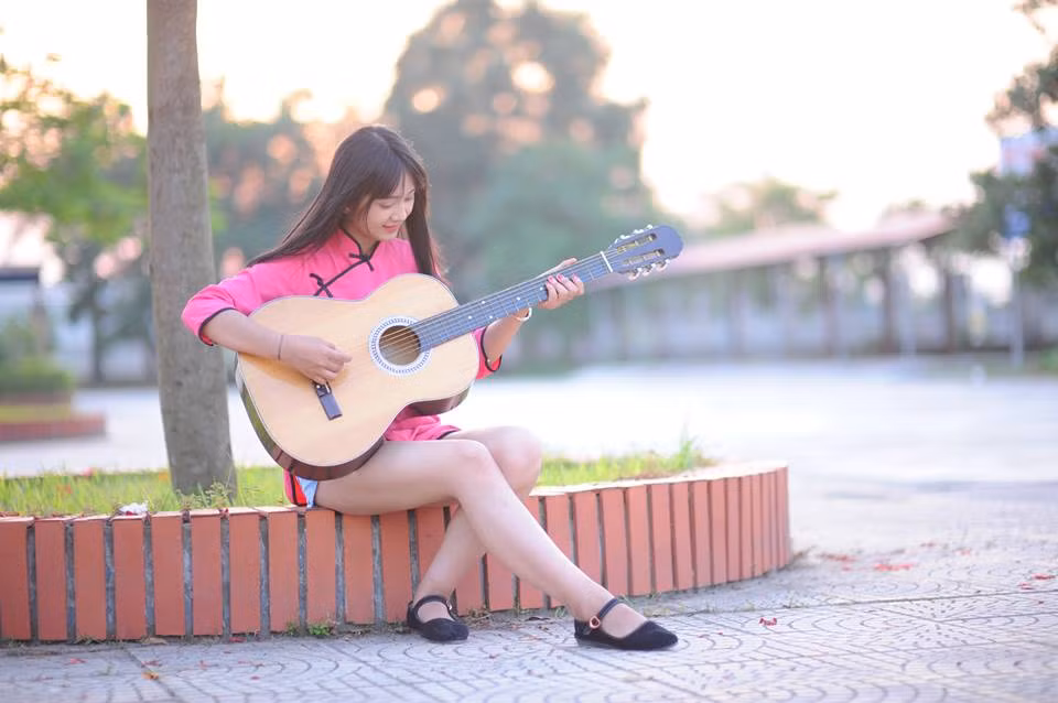 Chứng kiến phần trình diễn của Hoàng Thị Minh, nhiều người xem ngạc nhiên về khả năng hát quan họ điêu luyện, ngọt ngào, mặc dù đây không phải là thể loại dễ thể hiện.