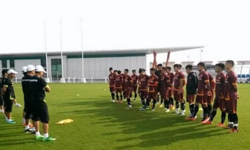 Cong Phuong khong duoc trao bang doi truong U23 Viet Nam