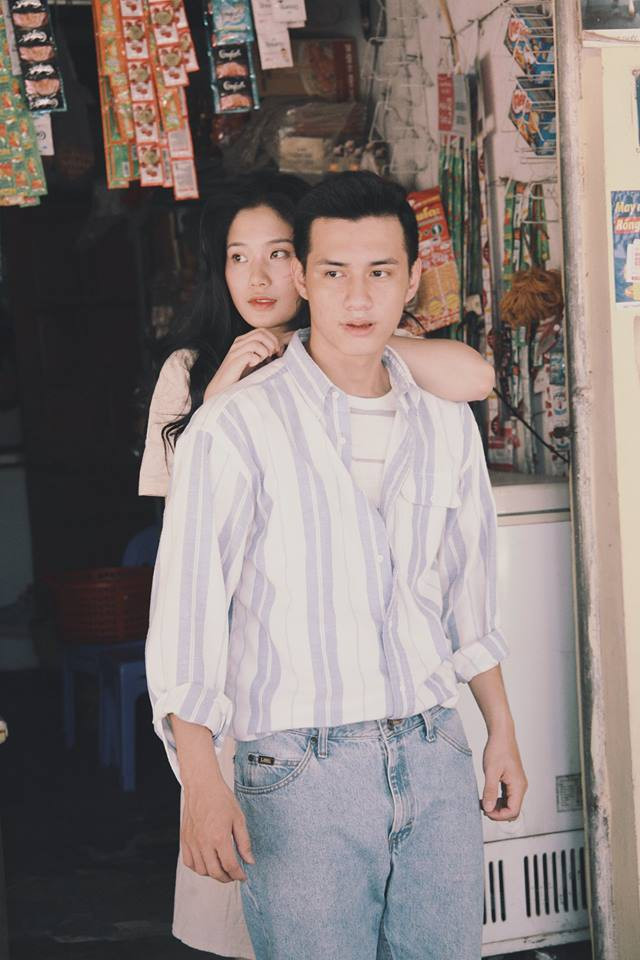 Theo chia sẻ từ nhiếp ảnh gia Thuong Vang của Hiệu Ảnh Tân Thời – ekip thực hiện bộ ảnh thì nam chính và nữ chính của chúng ta không phải một cặp đôi thực sự mà chỉ là bạn bè và được anh mời làm người mẫu.