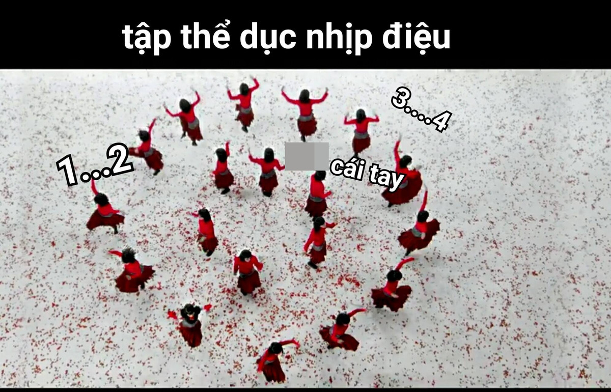 Tạo hình thể dục nhịp điệu đã được Chi Pu "đánh cắp" từ những nhóm tập thể dục buổi sáng ngoài công viên hay vỉa hè.