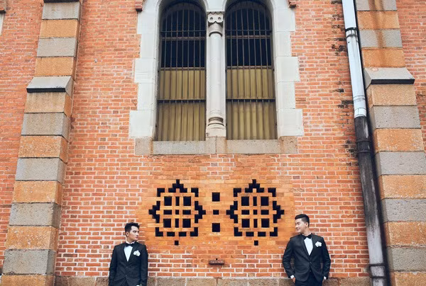 Qua bộ ảnh cưới này, Lai Ka và Vũ Hí chấp nhận sống đúng với con người, quyết định vượt qua mọi rào cản, định kiến để đến với nhau và cặp đôi này cũng hy vọng việc làm nhỏ bé của mình sẽ khiến nhiều người phải thay đổi cách nhìn nhận về giới tính thứ ba tại Việt Nam.