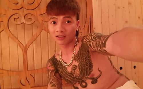 Công an tỉnh Bắc Ninh cũng cho biết thêm, việc tạm giữ Khá Bảnh đồng thời mở rộng điều tra đường dây cờ bạc. Tính đến sáng 2-4, Cơ quan điều tra đã bắt 4 người tham gia đường dây cờ bạc này.