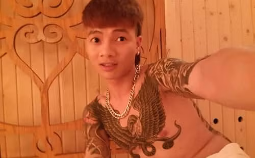 Công an tỉnh Bắc Ninh cũng cho biết thêm, việc tạm giữ Khá Bảnh đồng thời mở rộng điều tra đường dây cờ bạc. Tính đến sáng 2-4, Cơ quan điều tra đã bắt 4 người tham gia đường dây cờ bạc này.