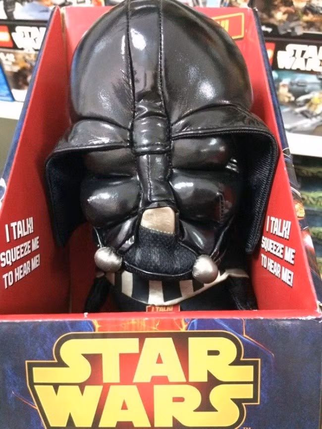 Có lí giải thế nào cũng không thể hiểu nổi "dụng ý nghệ thuật" của tác phẩm bởi nhìn nó quá đáng sợ.