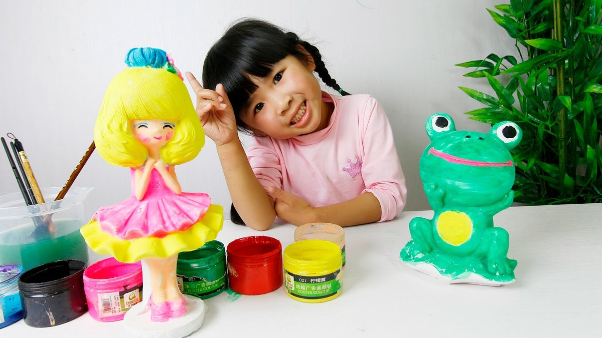 Ngoài ra, một số loại thực phẩm khác cũng được mang ra gắn vào "Tô" như Tô Bún Bò, Tô Bún Giò, Tô Bún Riêu, Tô Cháo Lòng, Tô Mì Quảng, Tô Canh Chua với hàm ý đứa trẻ chắc chắn sau này lớn lên sẽ là một đầu bếp nổi tiếng.