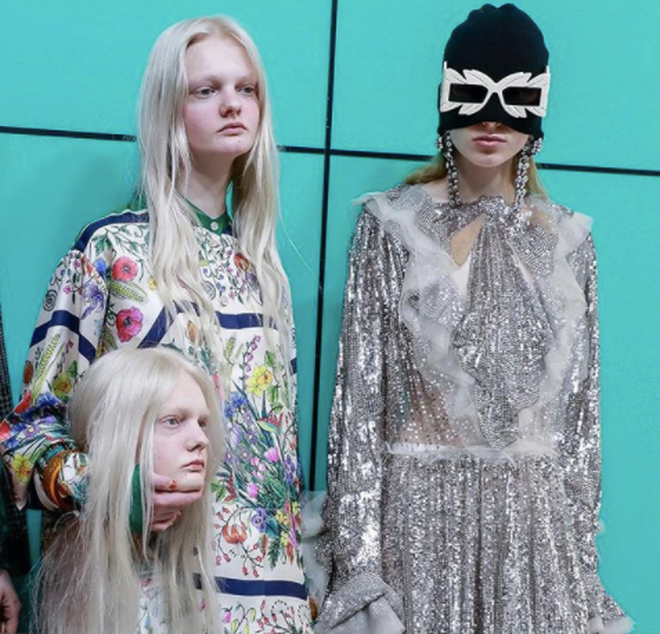 Các hãng thời trang nổi tiếng trên thế giới không chỉ mang đến cho giới trẻ những bộ quần áo đẹp mà họ còn mang đến rất nhiều xu hướng chụp ảnh "chẳng giống ai" cho cộng đồng mạng. Điển hình mới đây nhất là trào lưu ôm đầu chụp hình của hàng thời trang Gucci .