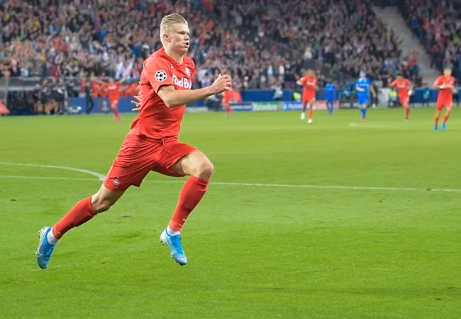 The Athletic tiết lộ Ole Gunnar Solskjaer xác định thương vụ Erling Haaland tới MU chỉ còn là thời gian thị trường chuyển nhượng mở cửa.