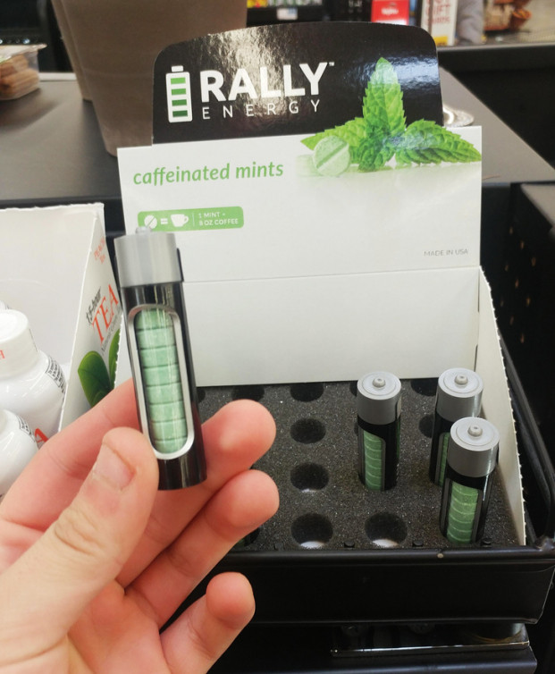 14. Những viên kẹo bạc hà có caffeine nạp năng lượng cho bạn
