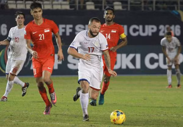 Cũng bị chấn thương trong trận đấu với Indonesia của Philippines là Stephan Schrock.