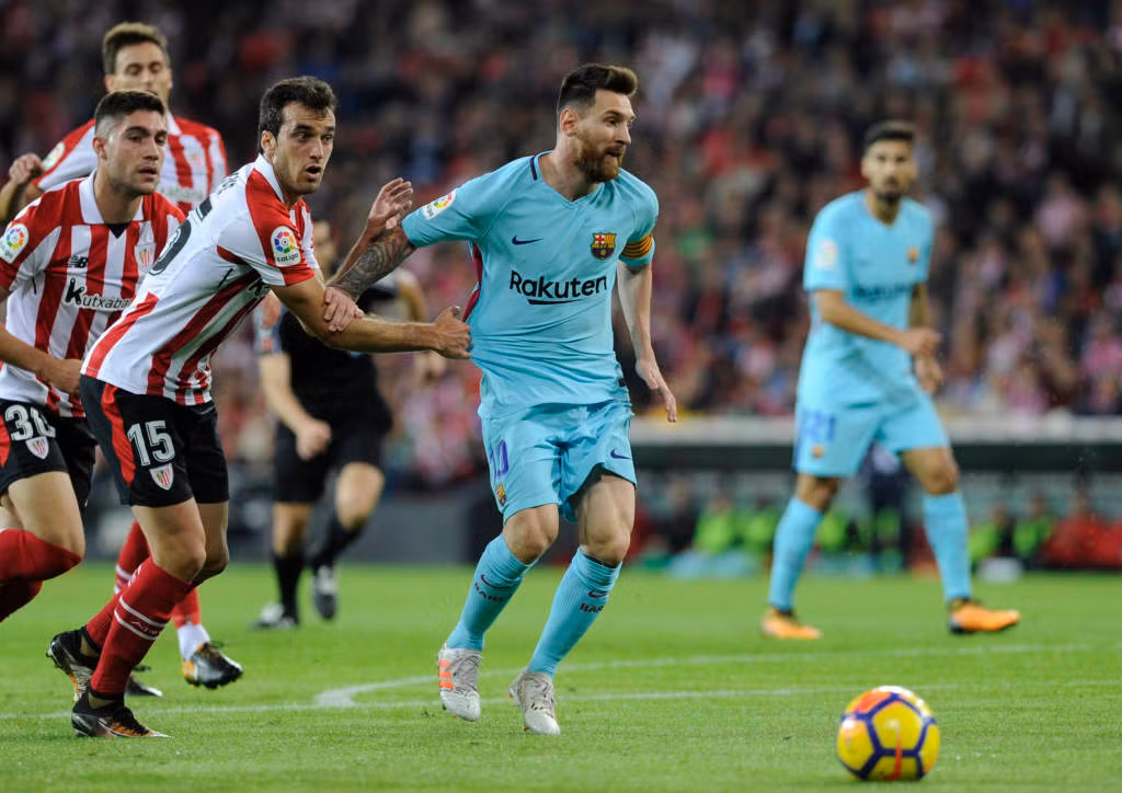 Messi muốn Barca mua tiền vệ vào tháng 1: Tin chuyển nhượng cầu thủ từ tờ Don Balon cho biết, Messi đã yêu cầu BLĐ Barcelona tăng cường sức mạnh tuyến giữa trong kỳ chuyển nhượng mùa Đông 2018. Ảnh: Don Balon