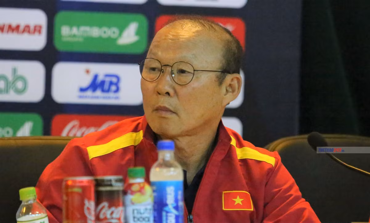 HLV Park Hang-seo: “U23 Viet Nam se da song phang voi Indonesia“