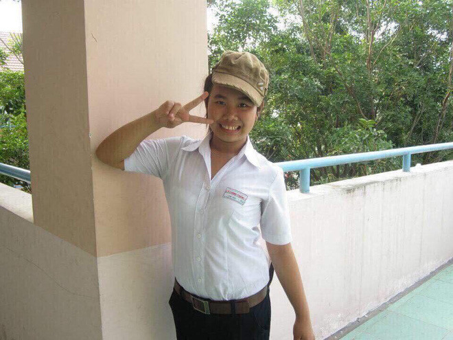 Được biết, hiện tại Yến đang học tập và sinh sống tại TP HCM. Ngoài việc học, cô còn kinh doanh online các mặt hàng thời trang, chăm sóc sắc đẹp.