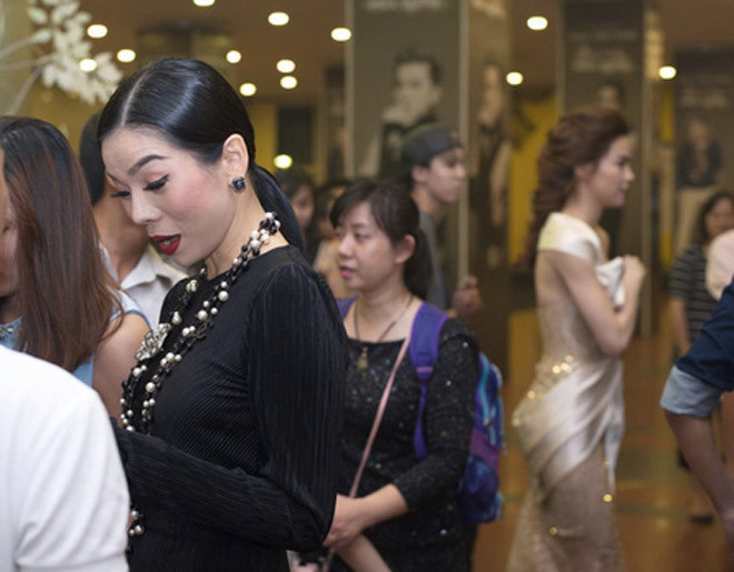 Nhìn lại quãng thời gian Hà Hồ - Lệ Quyên từng thân thiết như tri kỉ, cho đến lúc đôi bên liên tục công kích, đáp trả sâu cay trên mạng xã hội, không ít khán giả cảm thấy tiếc nuối cho một tình bạn đẹp của hai mỹ nhân nổi tiếng hàng đầu showbiz Việt.