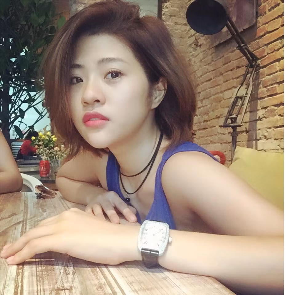 Ngọc Anh xinh đẹp và quyến rũ cả với mái tóc ngắn hay tóc dài. Ảnh: FBNV.