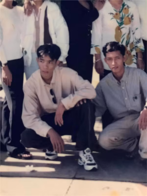 Đã có ai tò mò xem Rich Kid ngày xưa của thời bố mẹ mình trông như thế nào chưa? Nếu chưa biết thì hãy theo dõi bộ ảnh dưới đây và kèm theo đó là những câu chuyện được kể lại.