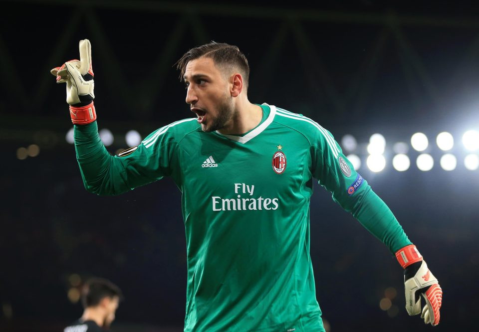 Gianluigi Donnarumma có thể rời Milan với mức phí 36 triệu bảng nếu đội chủ sân San Siro không đoạt được tấm vé dự Champions League. Ảnh: Calcio