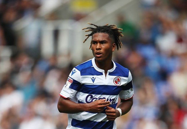 Nguồn tin từ Daily Star cho biết, MU đã có động thái tiếp cận tiền đạo mới 19 tuổi Danny Loader, cầu thủ thuộc biên chế Reading.