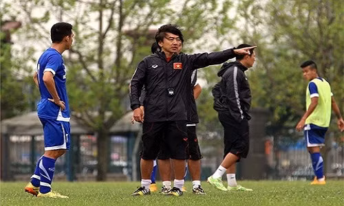 U23 Viet Nam van co san tap truoc them VCK U23