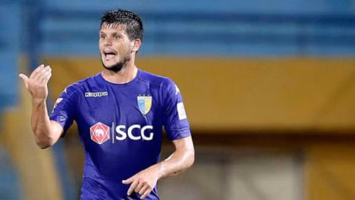 Ở giải AFF Suzuki Cup 2018, Philippines để thủng lưới 3 lần, 2 trong số đó xảy ra khi Alvaro Silva không góp mặt trên sân.