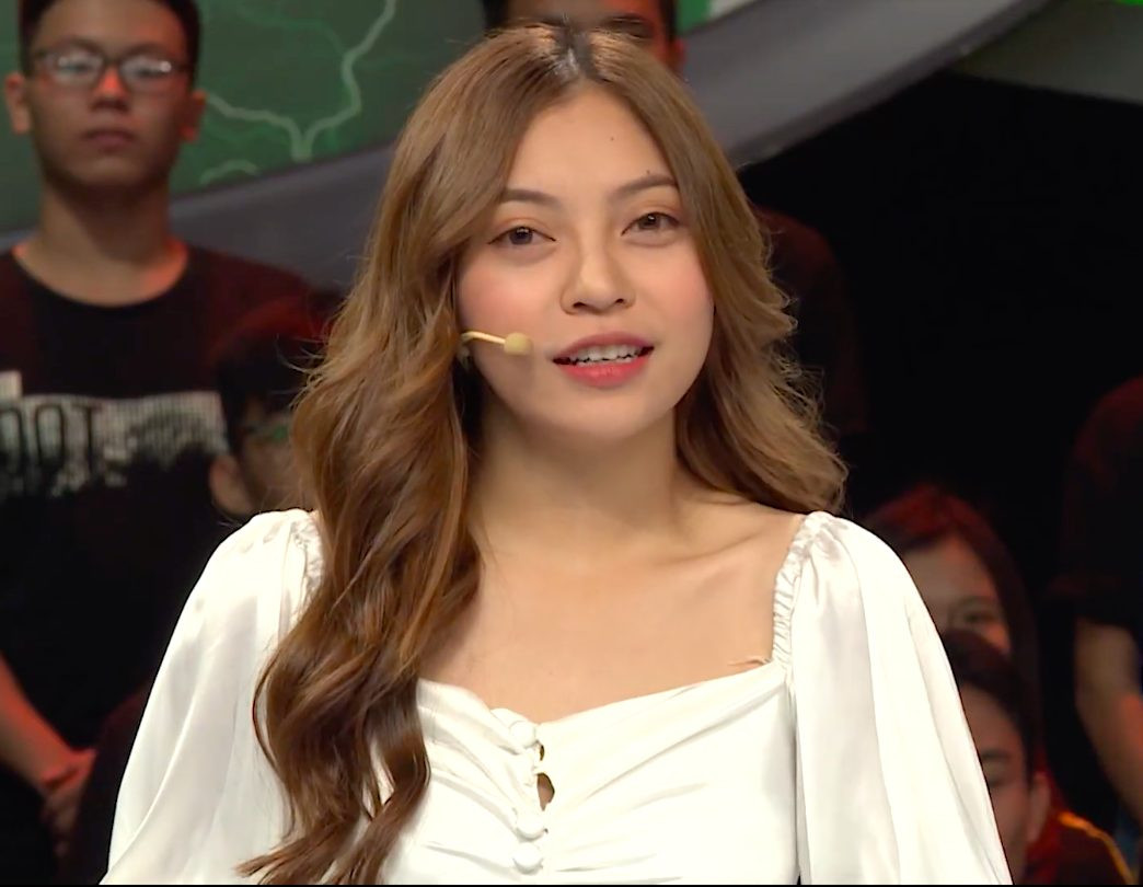 Điển hình nhất ở câu hỏi thuộc về kiến thức phổ thông, Nhật Lê cũng trả lời sai. Điển hình là câu "Tác giả Bình Ngô đại cáo là ai?", Nhật Lê vô tư trả lời là Ngô Tất Tố, dù tác phẩm này được dạy ở cấp 3.