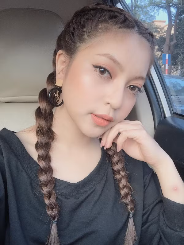 Sau khi xem gameshow có sự góp mặt của Nhật Lê, nhiều khán giả cũng lên tiếng chê bai cô.