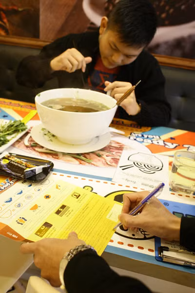 Quy định khác cũng được đưa ra, là người chơi không được sử dụng quyền trợ giúp, không làm rơi vãi quá nhiều, không có bệnh sử liên quan.