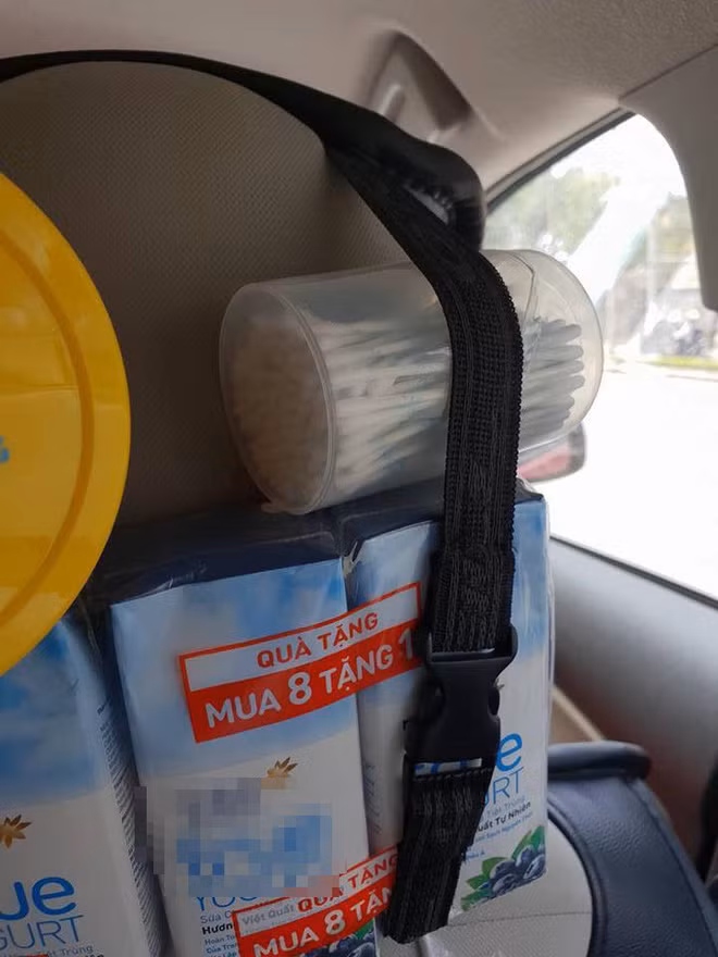 Ngay sau khi những bức ảnh về chiếc xe taxi công nghệ trên xuất hiện, hàng nghìn dân mạng ngay lập tức nhấn nút like cho sự dễ thương của tài xế này.