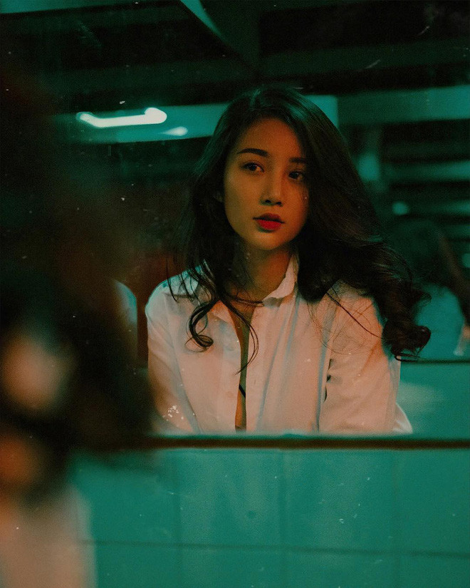 Quả thật ngắm loạt hình của Huyền Trân, người ta không thể không xuýt xoa vì hot girl Việt xinh đẹp quá mà.