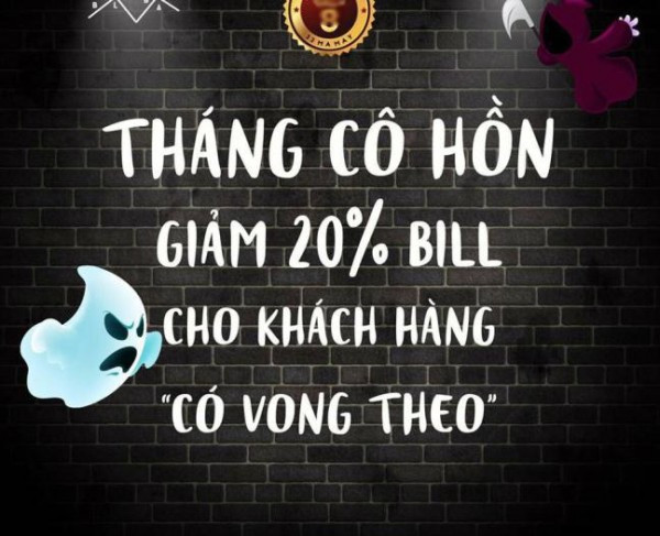 Thậm chí, một cuộc đua giảm giá cũng được các chủ hàng cạnh tranh với nhau.
