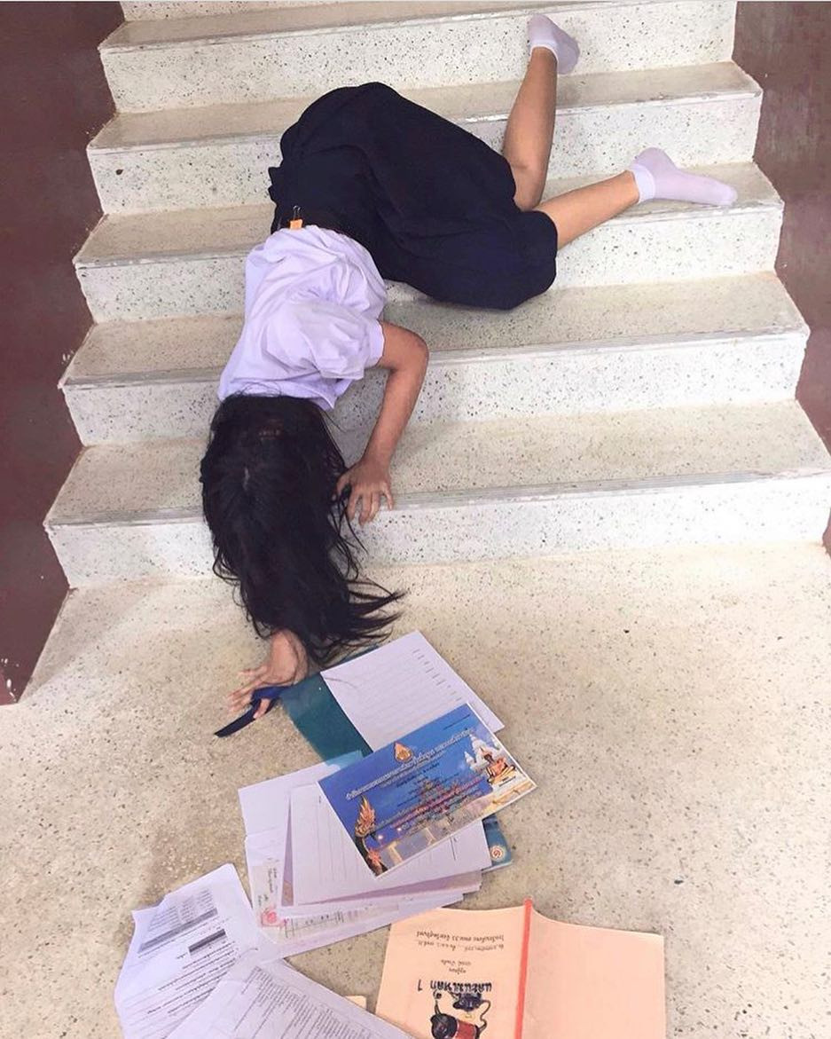 Các bạn học sinh nhí cũng tham gia trào lưu này.