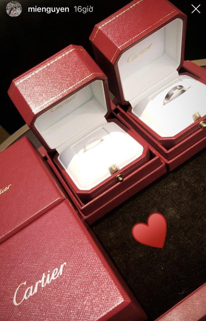 Cặp nhẫn cưới "nhiều tiền" cũng được Mie Nguyễn khoe trên trang cá nhân nhằm khoe rằng mình sắp "theo chồng bỏ cuộc chơi".