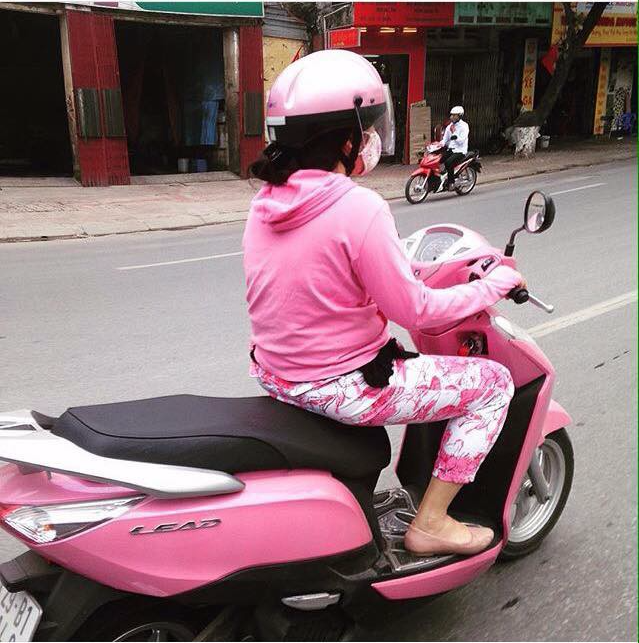 "Em là cô gái yêu màu hồng, yêu thủy chung và thích sự ngọt ngào".