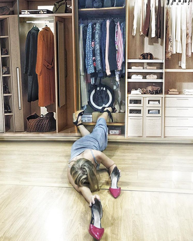 Ai cũng có thể ngã sấp mặt nhưng cái khác nhau giữa chúng ta và Rich Kid đó là họ ngã ở bậc thềm biệt thự, ngã ở cầu thang dẫn lên phi cơ riêng.