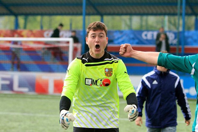 Trước khi trở thành thủ môn số 1 của ĐTQG Việt Nam tại AFF Cup 2018, Đặng Văn Lâm sớm được phát hiện tài năng và đầu quân cho lò đào tạo trẻ Spartak Moskva trong 5 năm và chuyển đến Dynamo Moskva để học hỏi trong 4 năm.