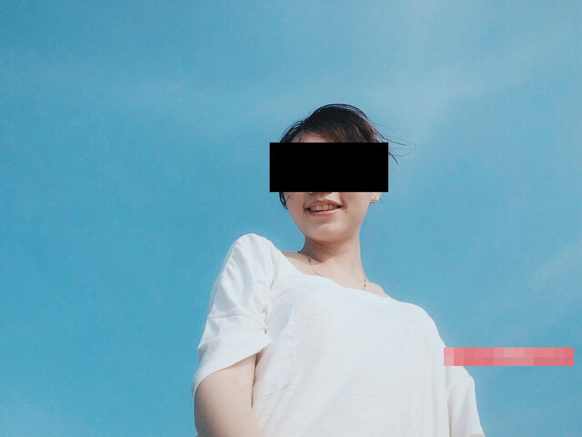 Ngay sau khi sự việc được báo chí đưa tin, nhiều người thân, bạn bè khi biết được tin đã vào Facebook của nạn nhân để chia sẻ nỗi buồn với gia đình, người thân nữ sinh.