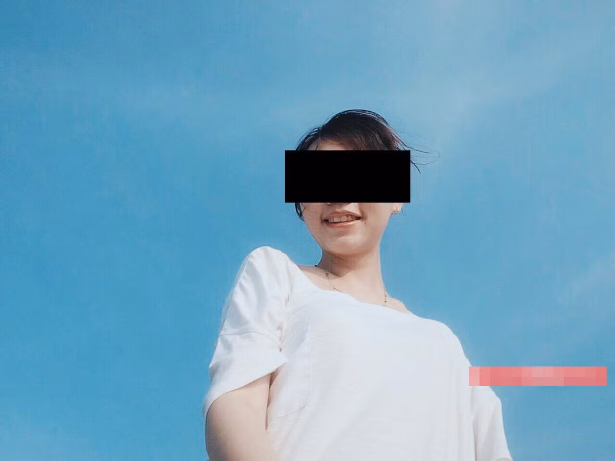 Ngay sau khi sự việc được báo chí đưa tin, nhiều người thân, bạn bè khi biết được tin đã vào Facebook của nạn nhân để chia sẻ nỗi buồn với gia đình, người thân nữ sinh.