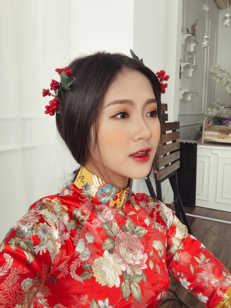 Với vóc dáng nhỏ nhắn, Thanh Hoa thường khiến nhiều người nhầm lẫn là học sinh. Nhưng khi bước chân vào nghề người mẫu lookbook, cô nàng này cực chín chắn.