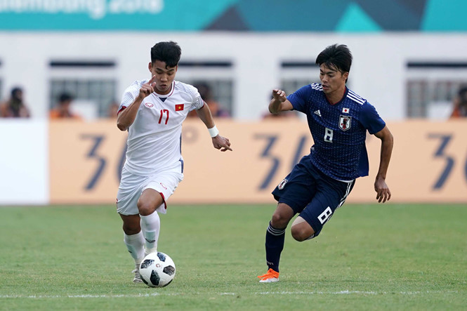 Chưa thật xuất sắc như ở vòng chung kết U23 châu Á 2018, nhưng Văn Thanh cũng được xếp vào đội hình ưu tú của Olympic Việt Nam. Có tốc độ, kỹ thuật, chăm dứt điểm và không ngại đột phá trước hàng thủ đối phương, lối chơi của Văn Thanh mang dáng dấp của một hậu vệ cánh hiện đại.